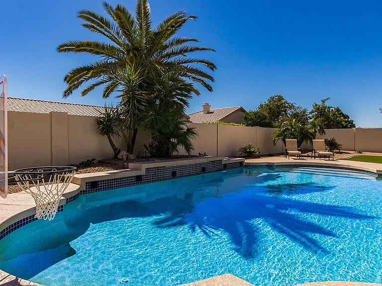 7269 W Robin Ln — Photo 6