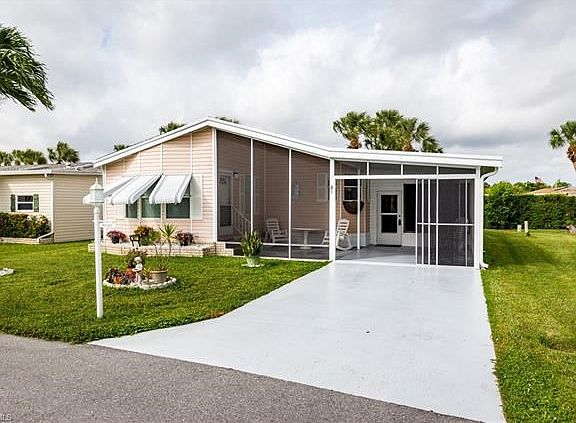 2nd image of 81 Peach Palm Ln #81