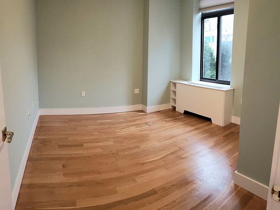 2nd image of 2911 12th St APT 1A
