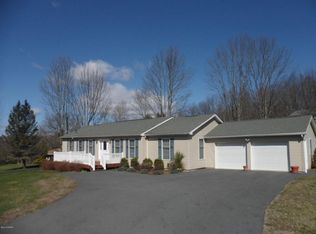 616 Cliff St, Honesdale, PA 18431