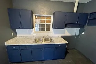 2238 Eldridge Ave — Photo 7