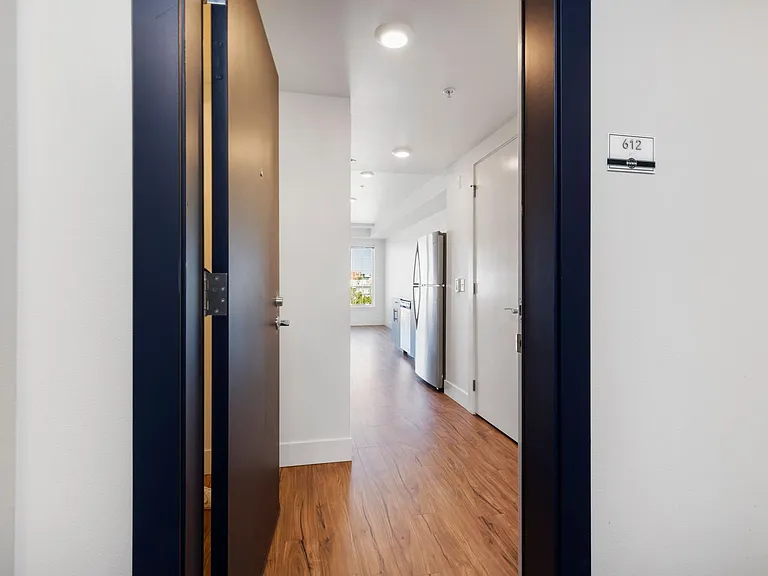 Dunn Motors Apartments — Photo 62