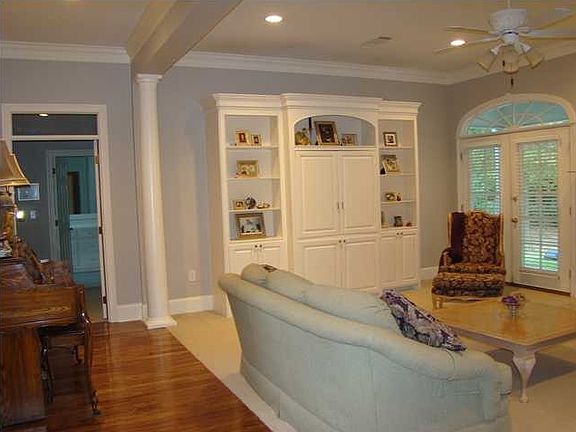 5th image of 118 Lake Forest Dr