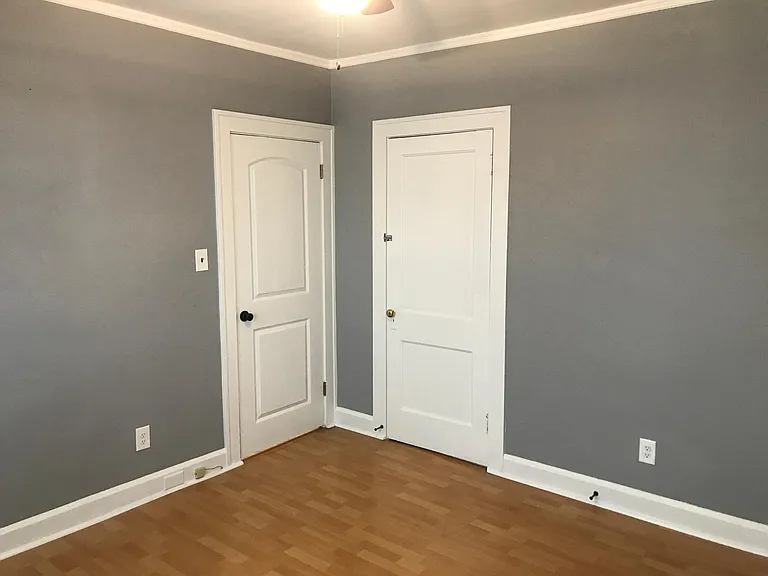 1331 Andrews Ave — Photo 9