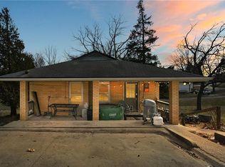 18210 E Union School Rd, Independence, MO 64058