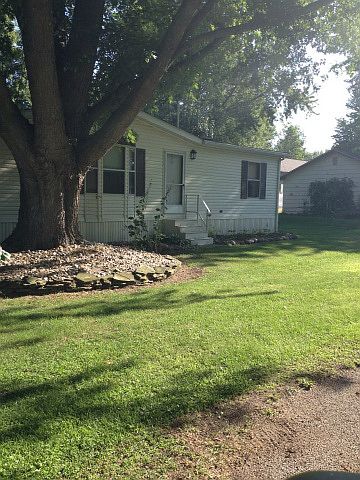 2nd image of 895 Kiowa Dr