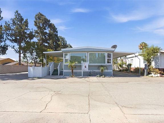 2nd image of 8787 Locust Ave Space 99