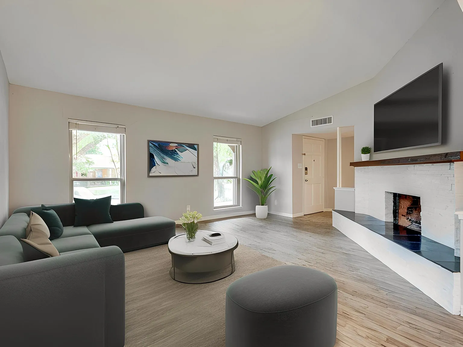 3 bed, 1711 sqft, $2,640 — Photo 3