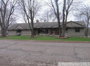 1915 Stoughton Ave, Chaska, MN 55318
