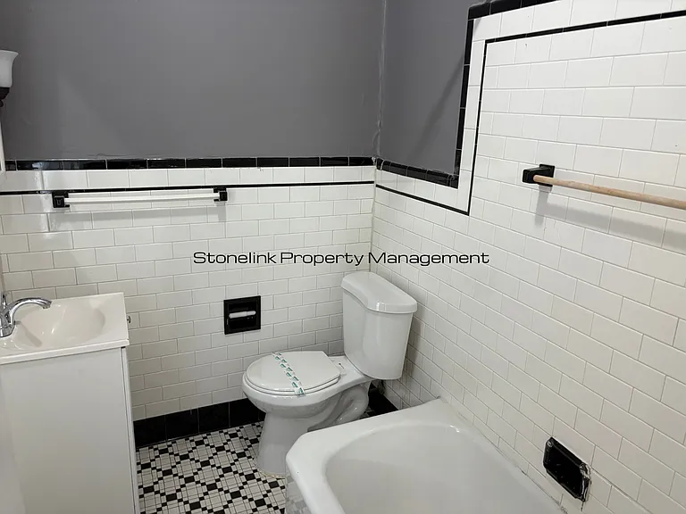 163 Elmwood Ave — Photo 7