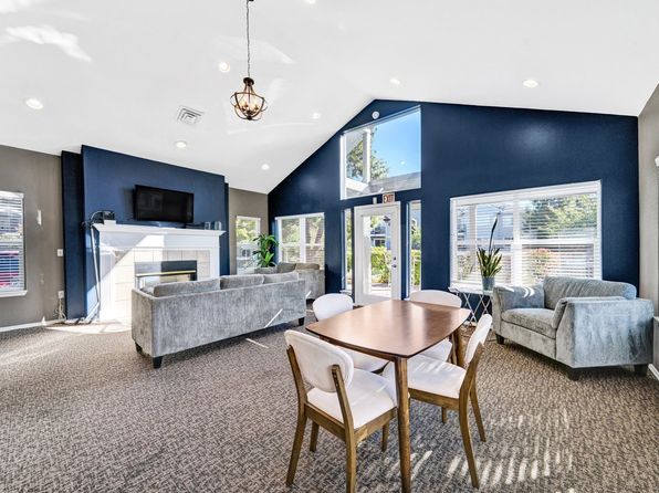 380 NW Gina Way #176