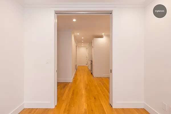 Rented by Nooklyn NYC LLC | media 19