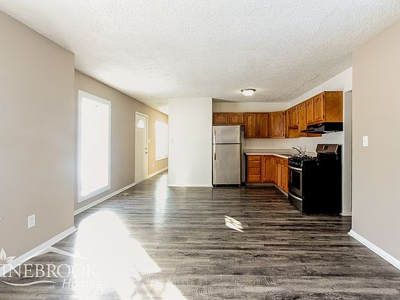5th image of 3550 Luewan Ct