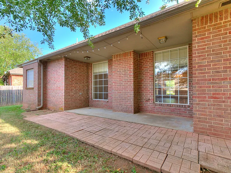 2913 Daybreak Dr — Photo 88