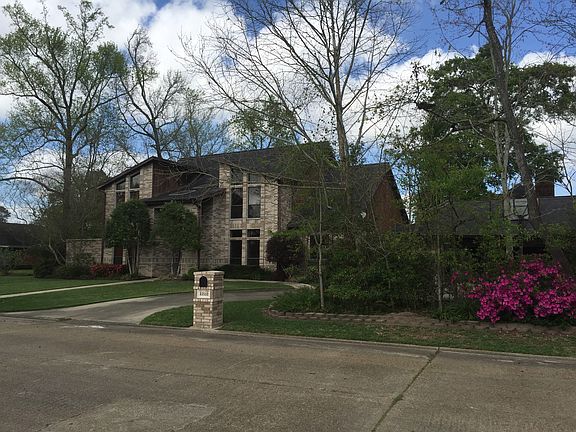 3rd image of 1212 Bayouwood Ct
