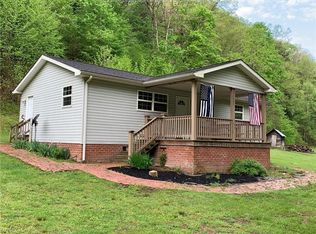 101 Porters Creek Rd, Bomont, WV 25030