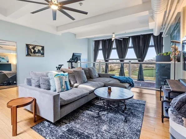 156 Porter St APT 428, East Boston, MA 02128