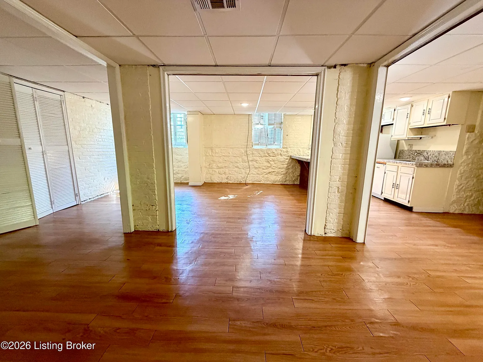 1 bed, 1.0 bath, 600 sqft, $895 — Photo 3