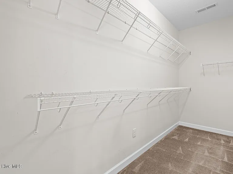 38 Amber Ct — Photo 16