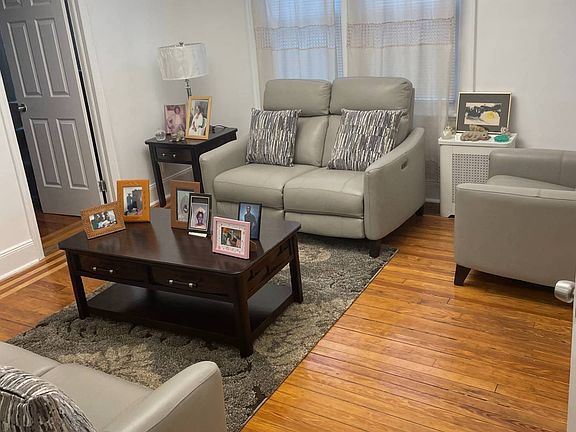 5th image of 4124 Digney Ave