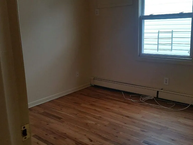 14 Miller St — Photo 7