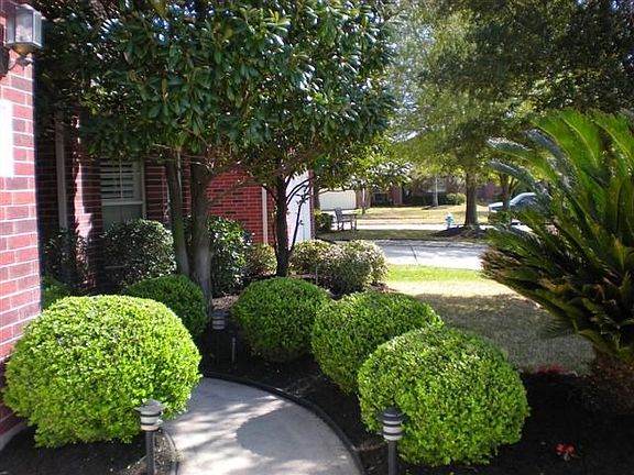 2nd image of 13506 Pepperbush Ct