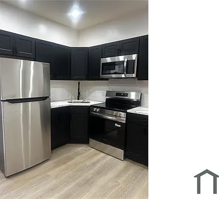 36 S Redfield St #B — Photo 7