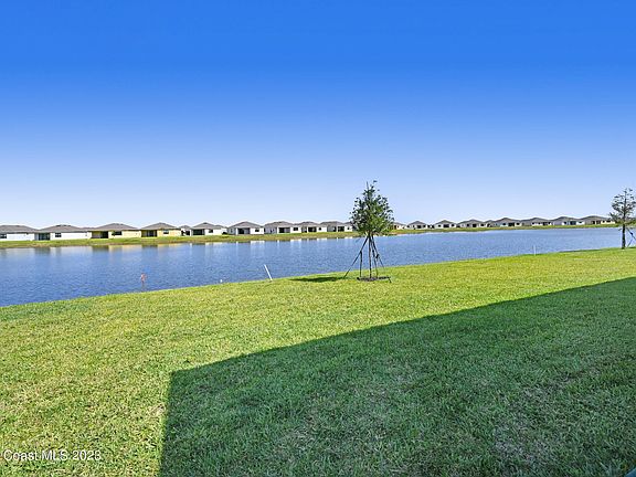 2nd image of 8833 Alister Dr