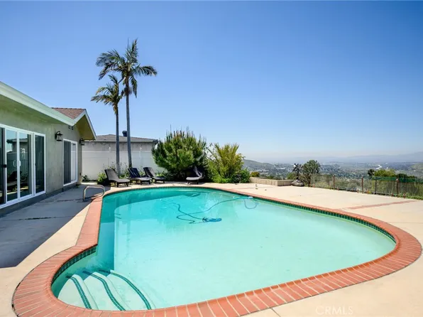 7290 Chetwood Dr, Tujunga, CA 91042