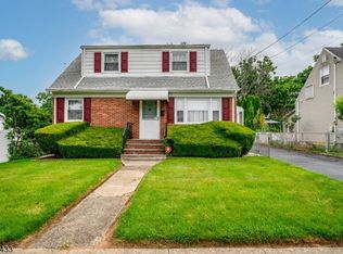 1335 Crescent Ave, Roselle, NJ 07203