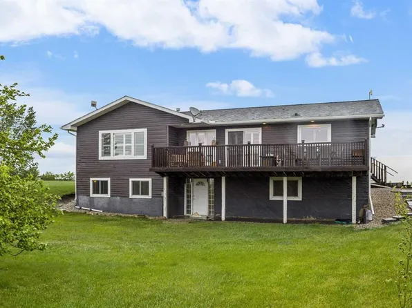 264230 W Range Road 264, Kneehill County, AB T0M 1J0