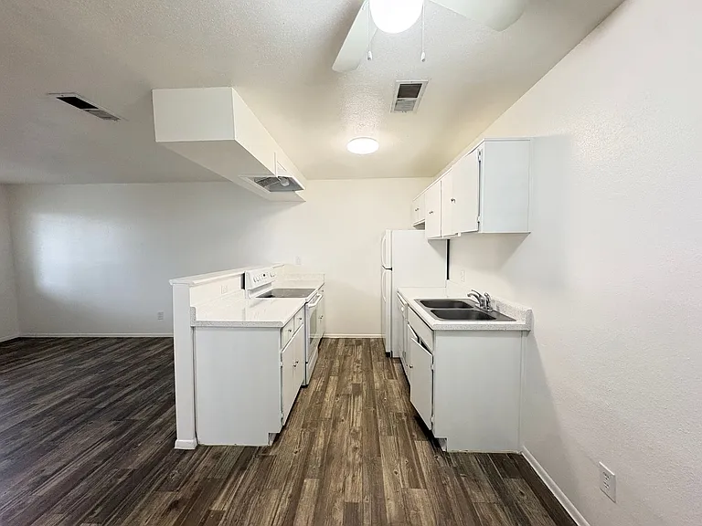 The Village at Camelot 1023 E. Narramore Avenue, Buckeye, AZ 85326 — Photo 20