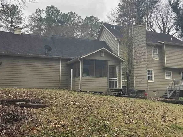 125 Picketts Lake Dr, Acworth, GA 30101