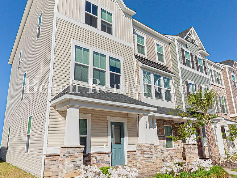 303 Golan Cir #F — Photo 3