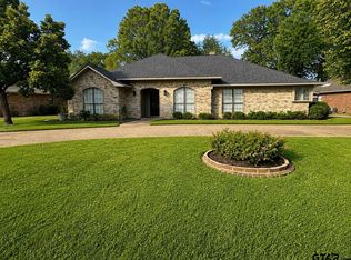 5908 Plantation Dr, Tyler, TX 75703