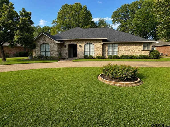 5908 Plantation Dr, Tyler, TX 75703