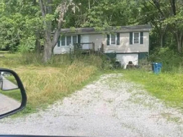 506 Truman St, Moro, IL 62067