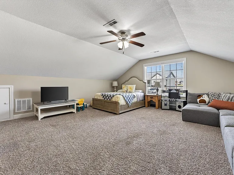 1044 Charles Thomas Dr — Photo 31