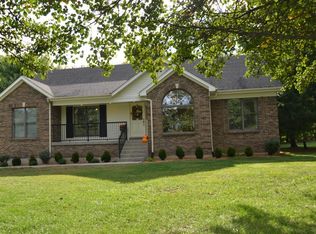 7404 Old Coach Rd, Crestwood, KY 40014