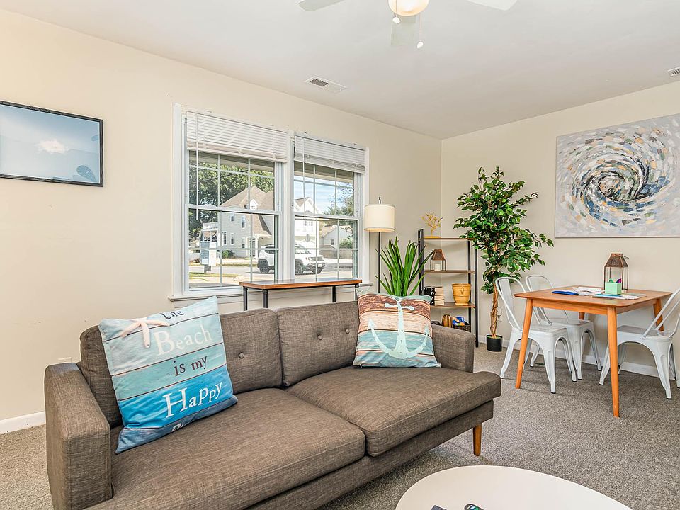 Shadowlawn Villas Condominiums 598 Pinewood Dr Virginia Beach, VA