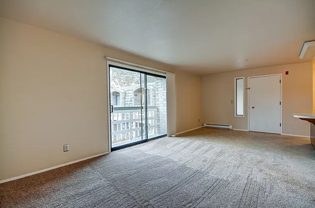 1199 SE 9th Ave — Photo 5