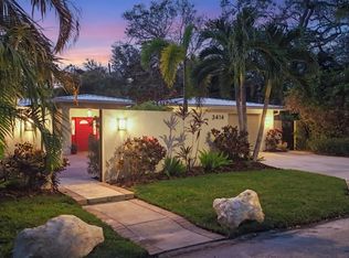 3414 Old Oak Dr, Sarasota, FL 34239