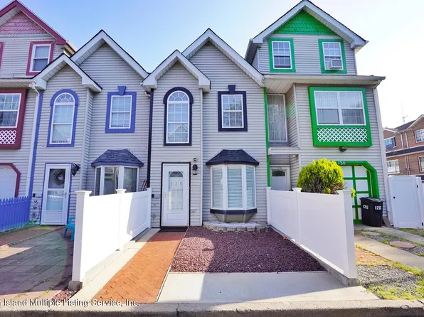 128 Mariners Ln, Staten Island, NY 10303