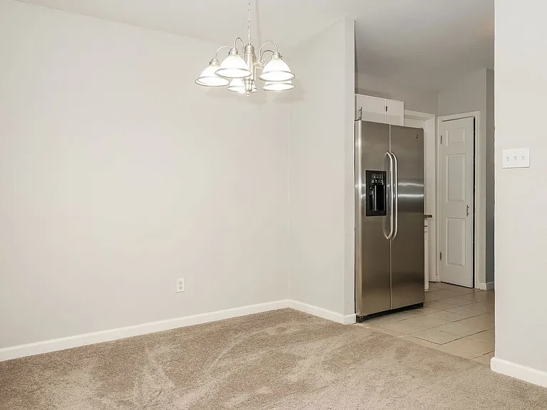 2730 Bear Springs Dr — Photo 9