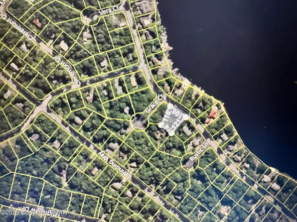 197 Waterfront Dr, Tobyhanna, PA 18466