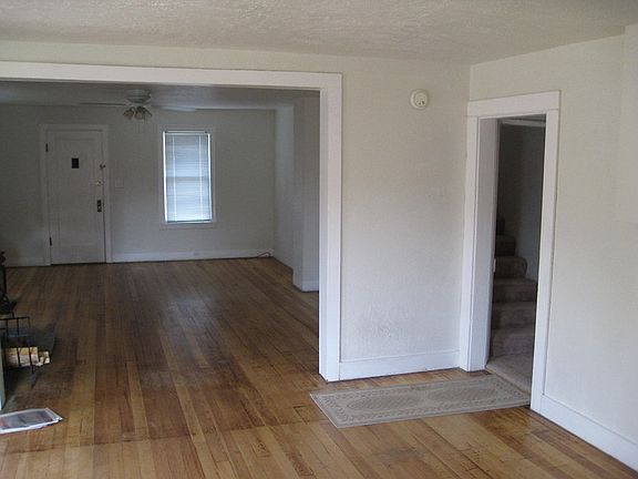2nd image of 215 Cedar