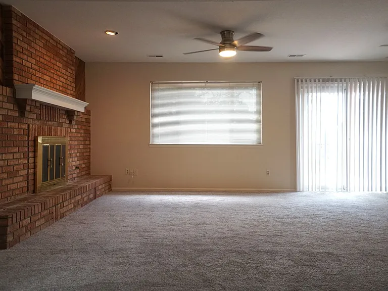 2205 Parliament Dr — Photo 16