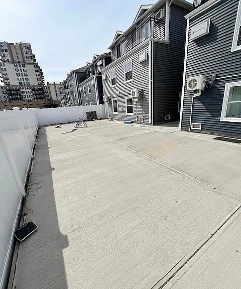 156 Beach 26th St #2 — Photo 32