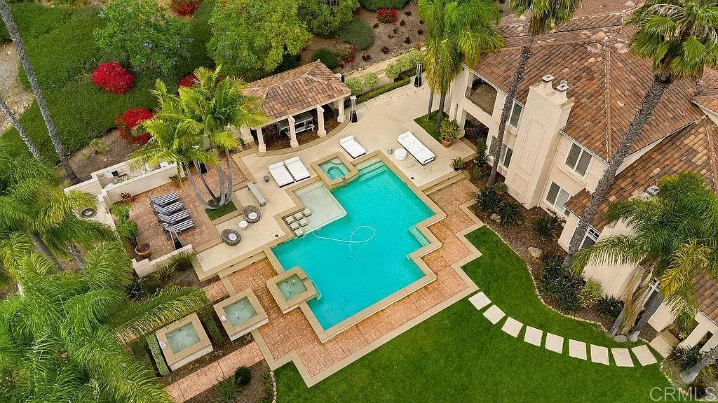 Photo 2 of 74 - 7345 Vista Rancho Ct - Rancho Santa Fe, CA Building Photo - 7345 Vista Rancho Ct