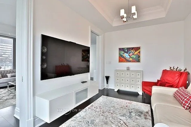 55 Scollard St #705 — Photo 7